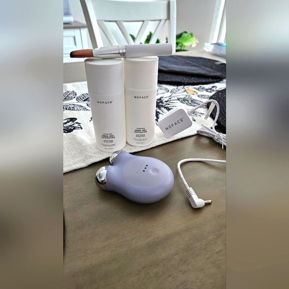 NuFace | Skincare | Nuface Mini Starter Kit | Poshmark